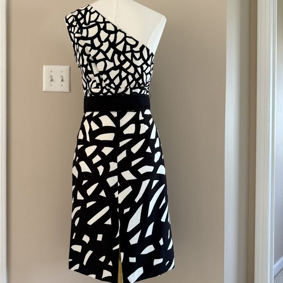 NWT Etcetera | One Shoulder Black & White Silk Dress Sz 8 - Picture 2 of 7